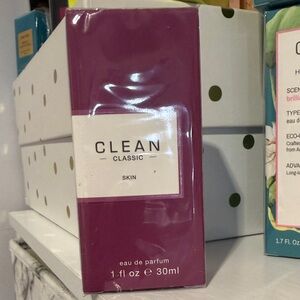 Clean Classic Skin Eau de Parfum — Pink Bottle